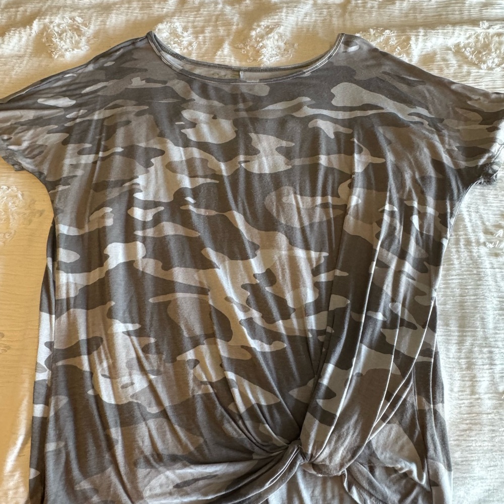 Camouflage Knot-Front T-Shirt
